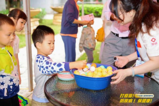 I183-信息公开审批表-（东莞市4月25日全国儿童预防接种日）疾控中心“变身”游乐场，疫苗小侦探现身！-尹乐华-2025-04-28807.png