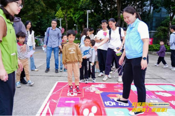 I183-信息公开审批表-（东莞市4月25日全国儿童预防接种日）疾控中心“变身”游乐场，疫苗小侦探现身！-尹乐华-2025-04-28883.png