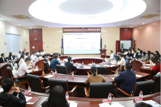 I183-信息公开审批表-硕果盈枝 再谱新篇——东莞市现场流行病学培训项目第三期学员结业汇报会顺利举行-陈学娟-2025-12-26214.png